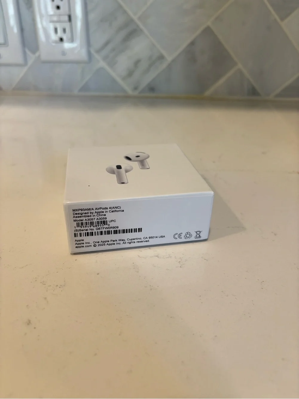 Apple AirPods 4 (ANC) — Model A3057/A3059